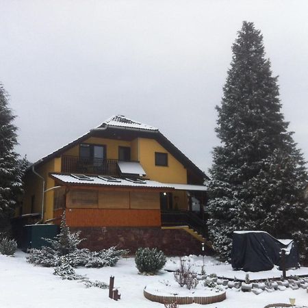 Aktiv Pihenes Apartman Ревфюлёп Экстерьер фото